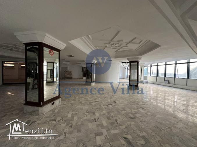 un showroom à la soukra