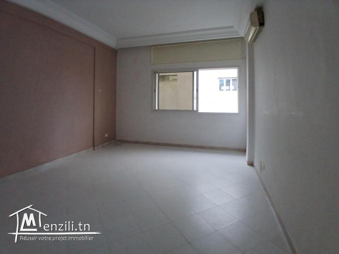 À VENDRE : Appartement S+2 à Tunis Belvédère