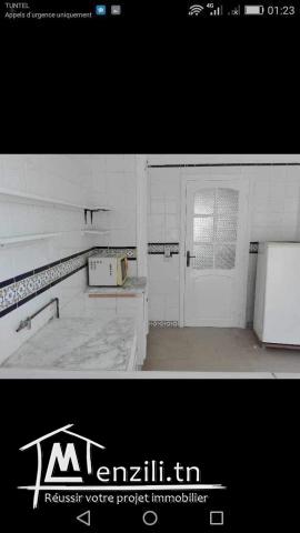 à louer un jolie et grand appartement 120m2 au Kram
