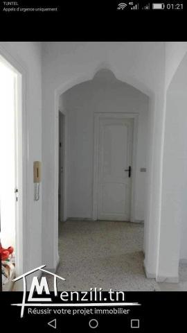 à louer un jolie et grand appartement 120m2 au Kram