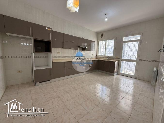 A louer une superbe villa à Hammam Sousse