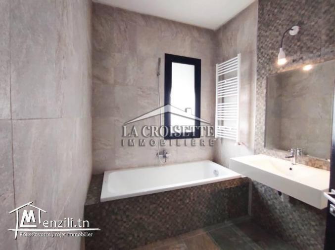 Appartement S+3 avec chambre de service à La Marsa MAL1886