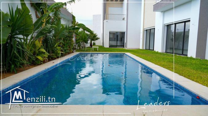 Villa s+4 avec piscine à vendre à Hammamet nord