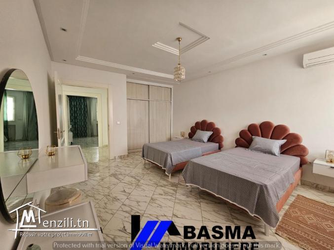 Une luxueuse villa s+4 à vendre située à hergla