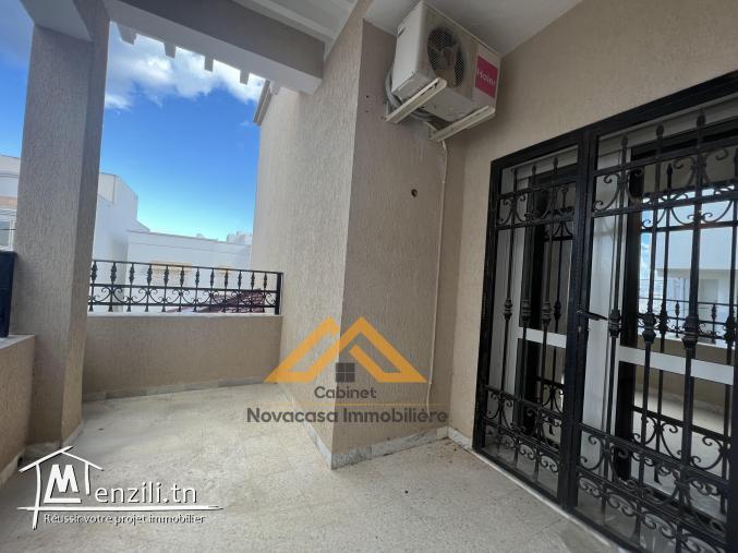 A louer un étage de villa S+3