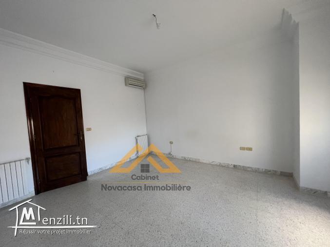 A louer un étage de villa S+3