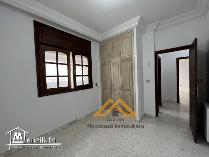 A louer un étage de villa S+3