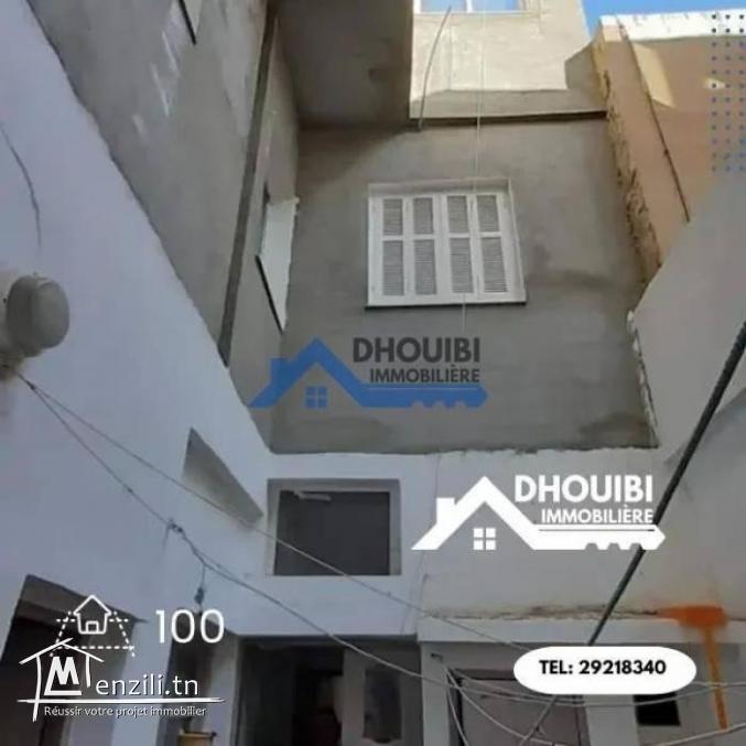 Garage-2 étages supérieurs  Studio a vendre a kairouan