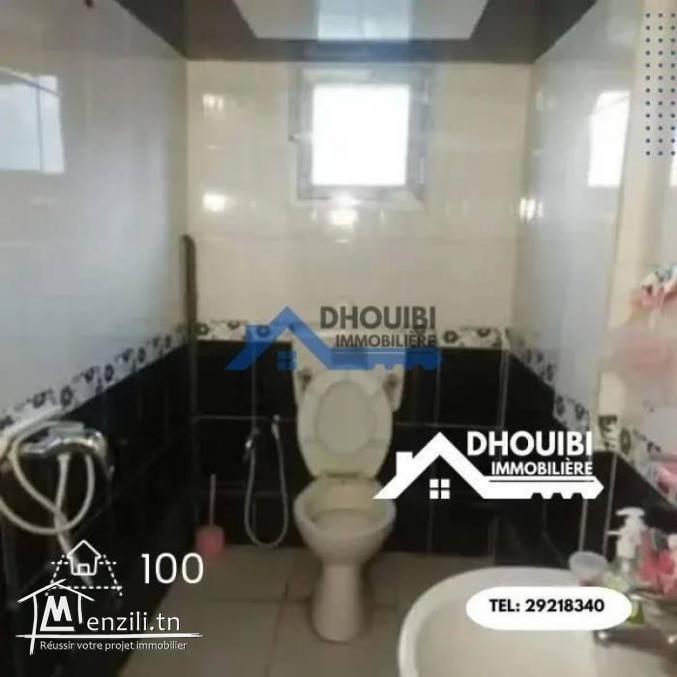 Garage-2 étages supérieurs  Studio a vendre a kairouan