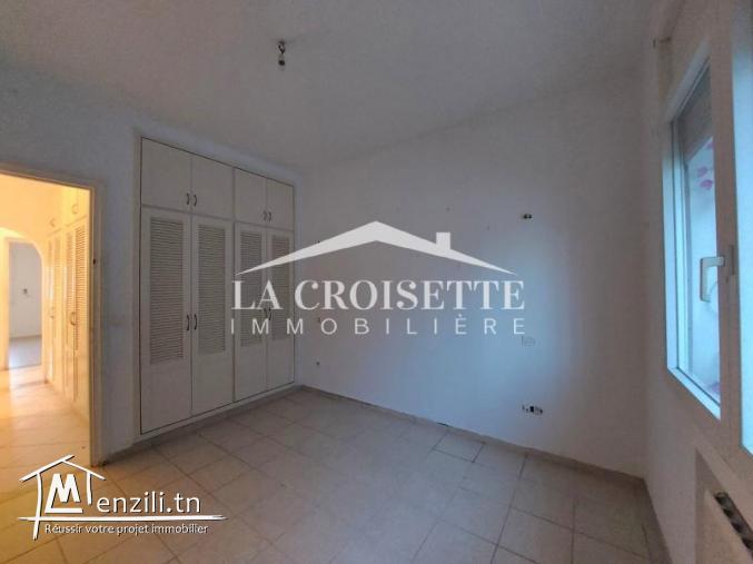 Appartement S+3 avec jardin à La marsa MAL1465