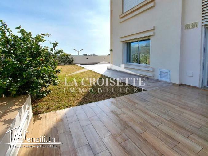 Appartement S+2 avec jardin et piscine à Gammarth MAL1467
