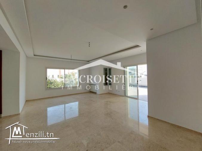 Appartement S+2 avec jardin et piscine à Gammarth MAL1467