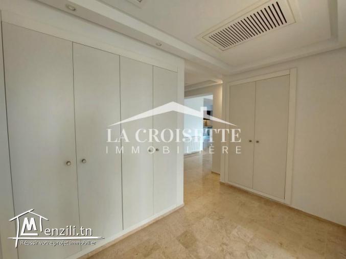 Appartement S+2 avec jardin et piscine à Gammarth MAL1467