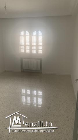 Appartement S+3 Entièrement Rénové mourouj1,