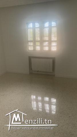 Appartement S+3 Entièrement Rénové mourouj1,