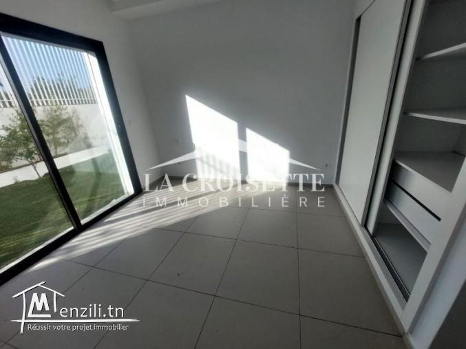 Duplex S+3 avec Jardin à Gammarth MDL0288