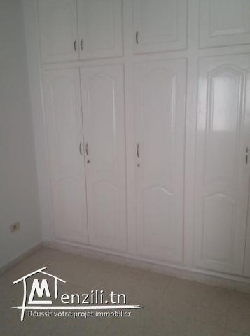 Grand étage de villa à louer