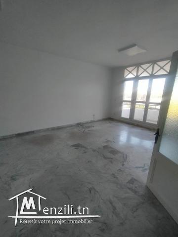 bureau a louer à Alain savary