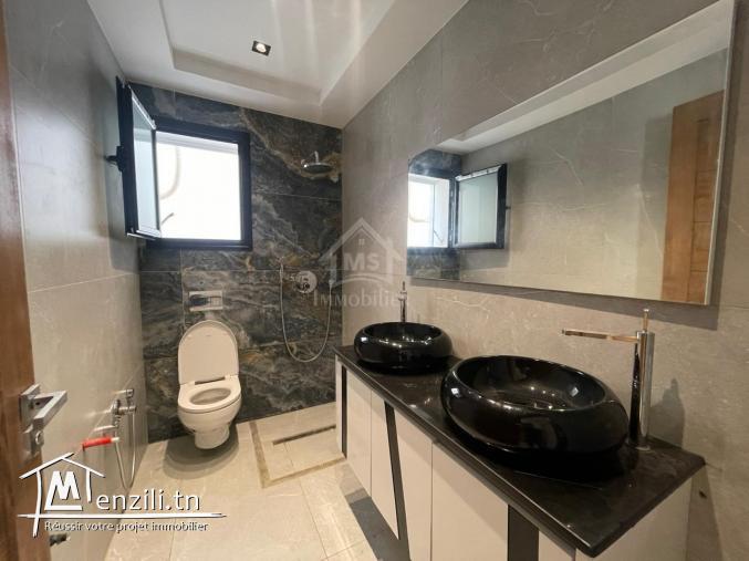 Villa S+4 toute neuve avec piscine à Hammamet Zone Craxi à vendre 51355351