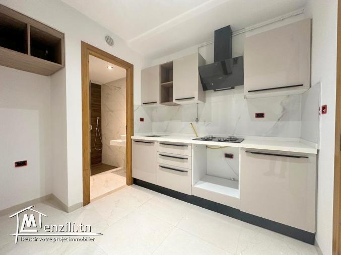 A vendre un S+1 avec une terrasse