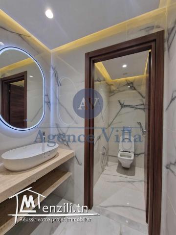 une villa s+3 à carthage avec piscine