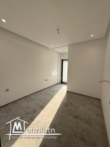 À VENDRE : Un appartement S+2 situé à La Nouvelle Soukra ( Direct promoteur )
