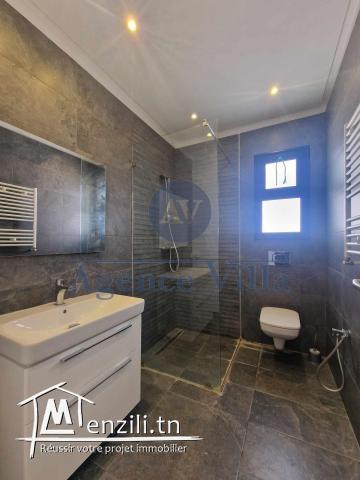 un triplex s3 à gammarth avec piscine