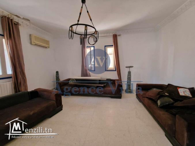 une grande villa à Carthage avec jardin