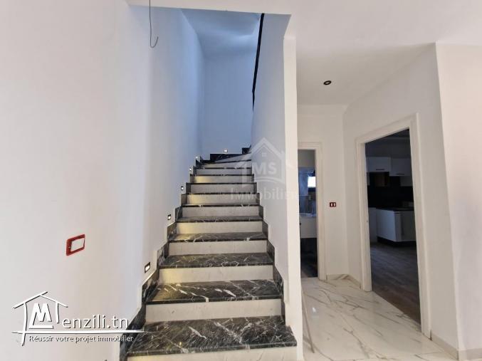 Un duplex avec piscine presque fini à vendre 51355351