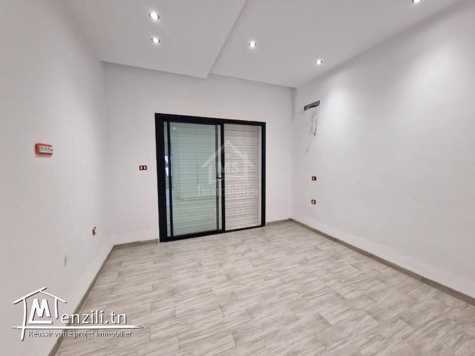Un duplex avec piscine presque fini à vendre 51355351