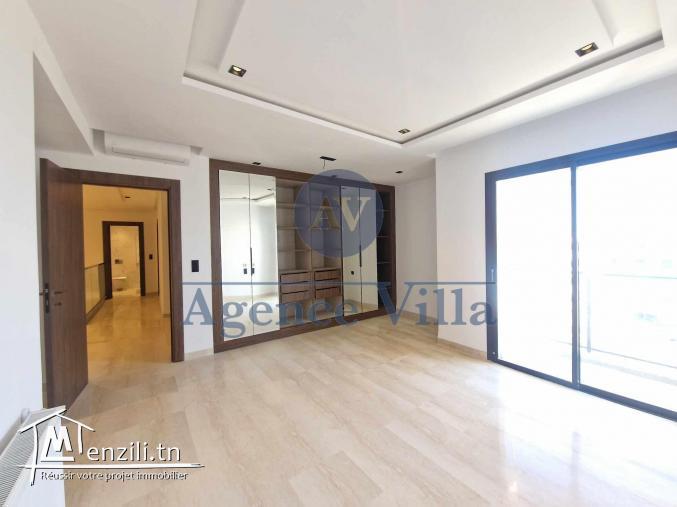 un duplex s+3 à ain zaghouan nord