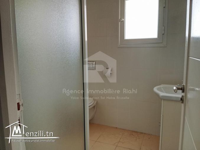 A'LOUER ( annuelle ) un appartement S+2 meublé situé à Sahloul 4