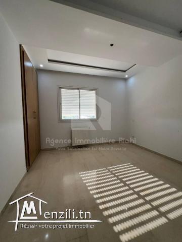 A LOUER un appartement S+3 non meubl? ?  Cit? Olympique  Sousse