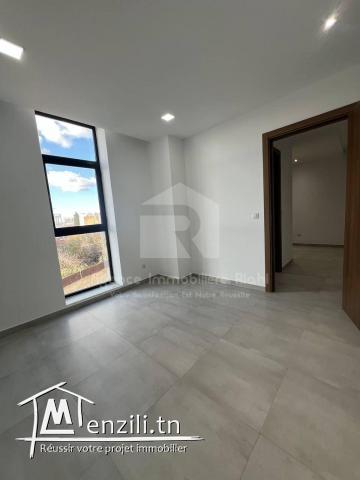 À LOUER un bureau A+1 situé à Centre  Ville prés Clinique EL YOSR INTERNATIONAL