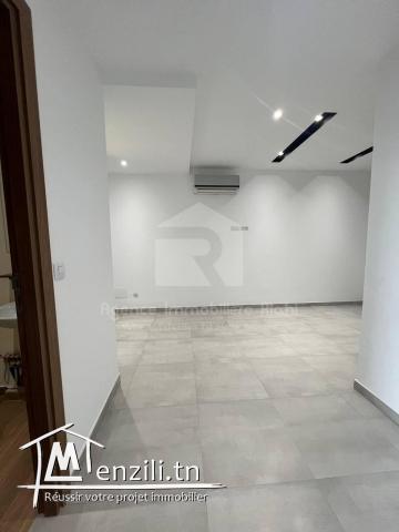 À LOUER un bureau A+1 situé à Centre  Ville prés Clinique EL YOSR INTERNATIONAL