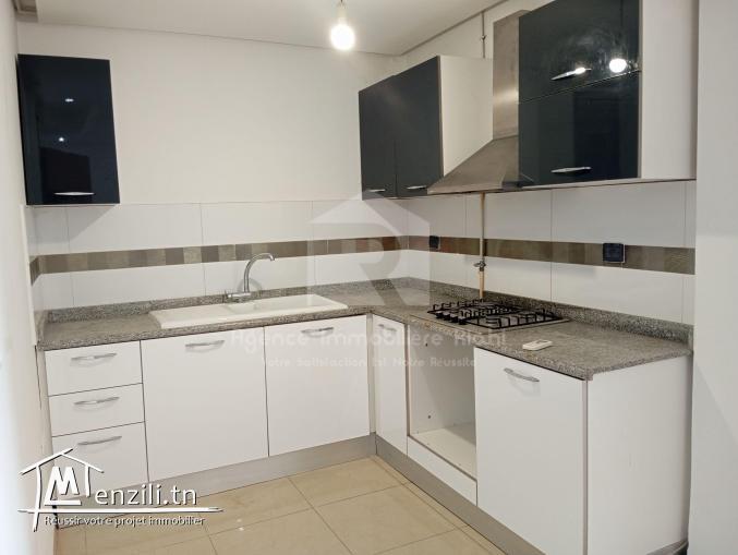 À LOUER (Annuelle) un appartement s+1 sans meuble situé à Sahloul 4
