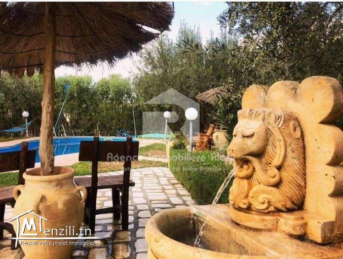 A Louer ( Court durée ) un chalet avec piscine situé à Kalla kebira