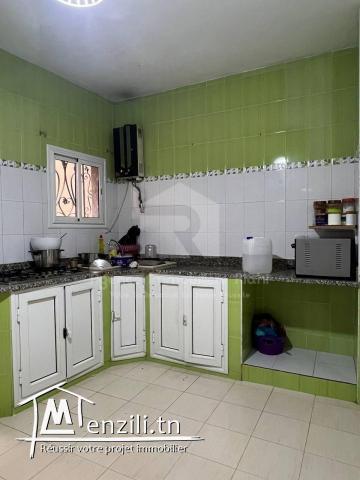À VENDRE une maison R+1 situé à Zaouiet Sousse