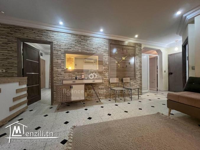 À VENDRE une maison R+1 situé à Zaouiet Sousse