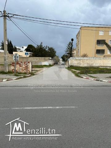 A VENDRE terrain situé à Chat Mariem