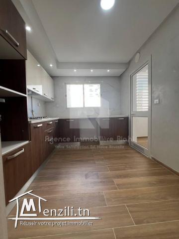 A VENDRE un appartement  S+2 situé à sahloul 4