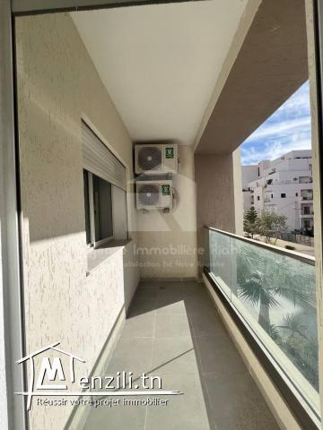 A VENDRE un appartement  S+2 situé à sahloul 4