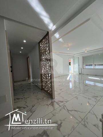 A VENDRE un appartement  S+2 situé à sahloul 4