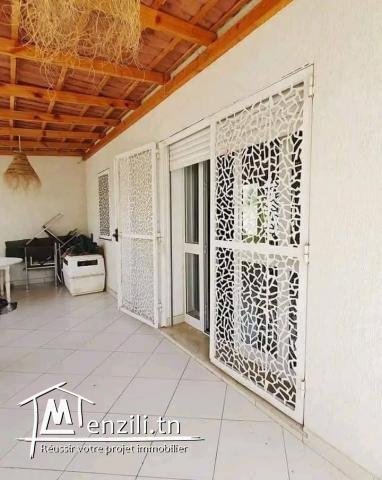 A vendre Appartement s+3 avec jardin La Marsa stade