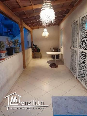 A vendre Appartement s+3 avec jardin La Marsa stade