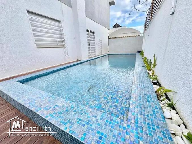 A louer Villa s+5 avec piscine La Marsa