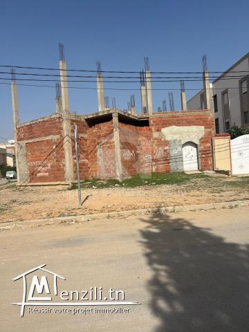 À vendre un terrain de 917 m² avec un construction inachevé situé à la nouvel bouhsina