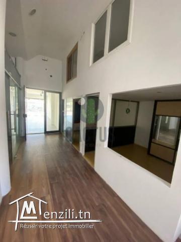 À vendre Fonds de  commerce de 132m² sur la route principale MC28  Hammamet nord.