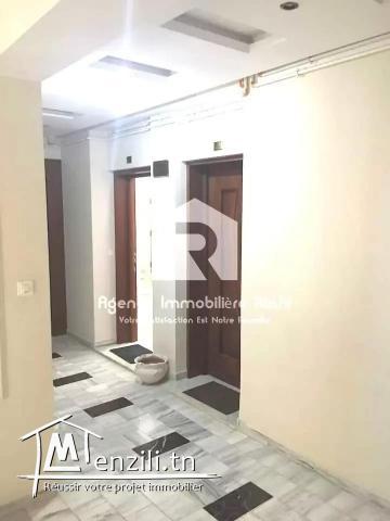 A vendre un appartement S+2 situé à Cornich, Sousse