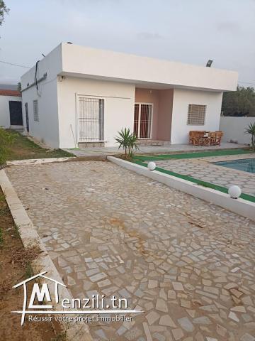 À louer ou vendre une jolie villa avec piscine